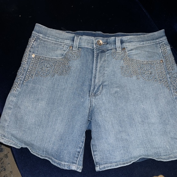 Calvin Klein Shorts - Picture 2 of 6